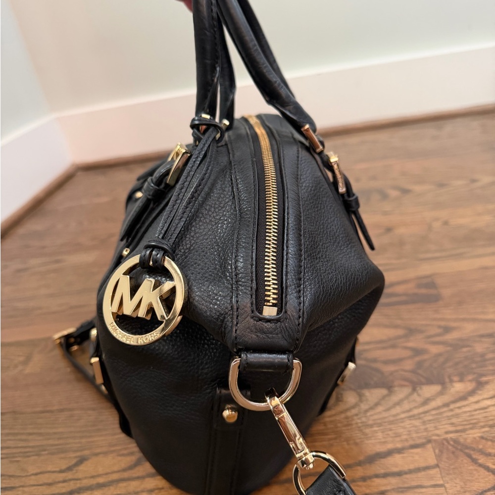 MICHAEL KORS BEDFORD BELTED Black Pebbled Leather Gold Hardware Satchel Bag - Picture 8 of 10